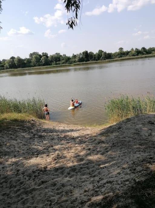 Swietna Chatka Swietne Bagian luar foto