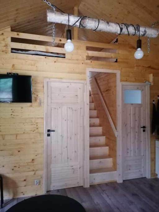 Swietna Chatka Swietne Bagian luar foto